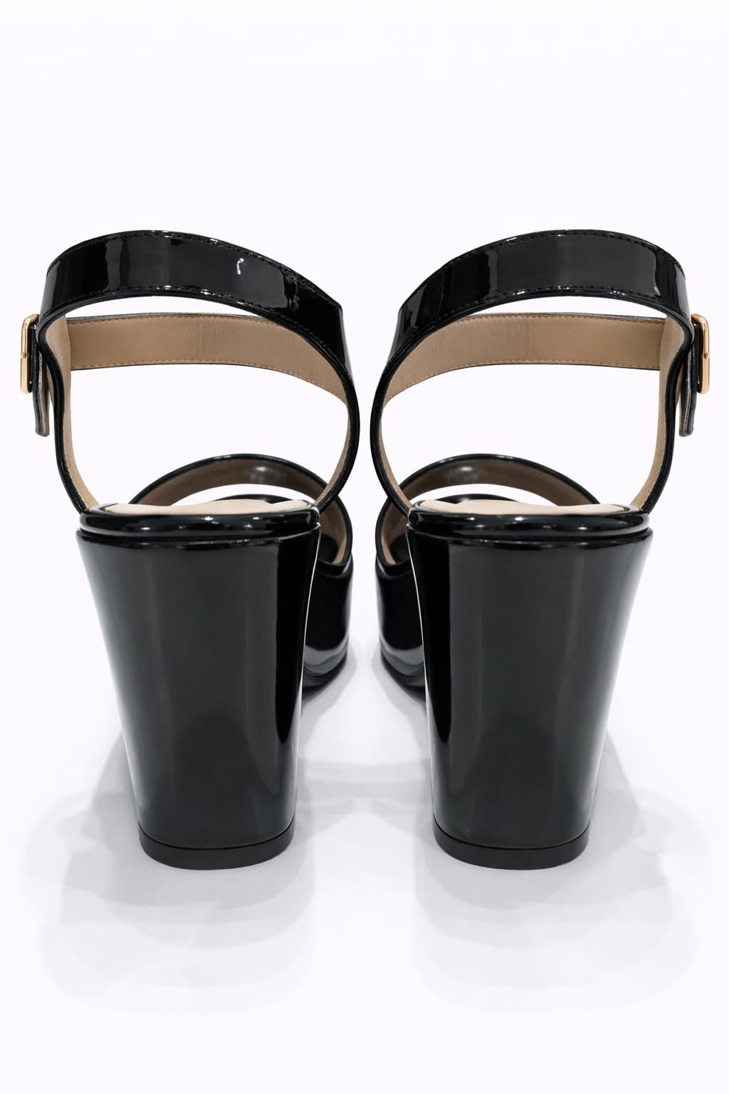 SANDALIA ORTOPÉDICA TIRA TACÓN 7CM CHAROL NEGRO
