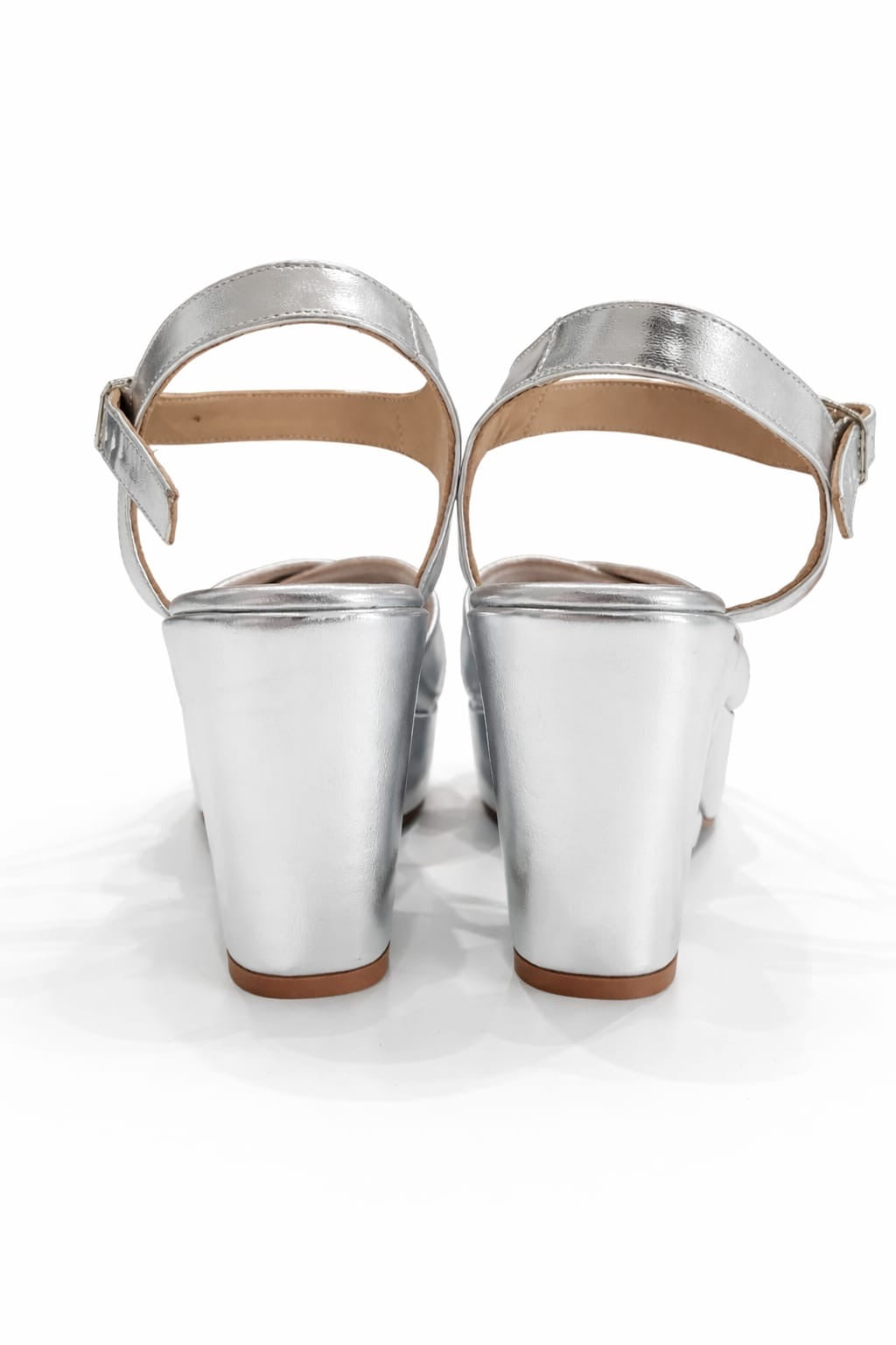 SANDALIA ORTOPÉDICA CRUZADA TACÓN 7CM PLATA LIGHT