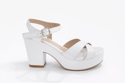 SANDALIA ORTOPÉDICA CRUZADA TACÓN 7CM blanca