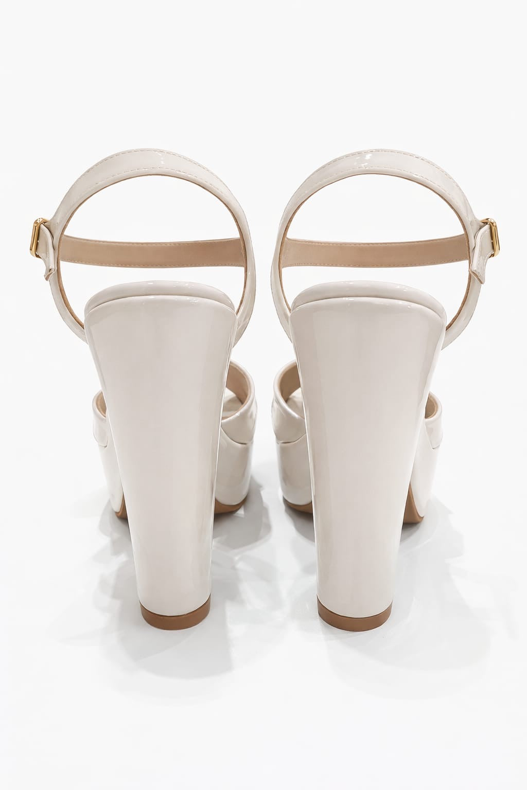SANDALIA ORTOPÉDICA CRUZADA TACÓN 12CM CHAROL HUESO