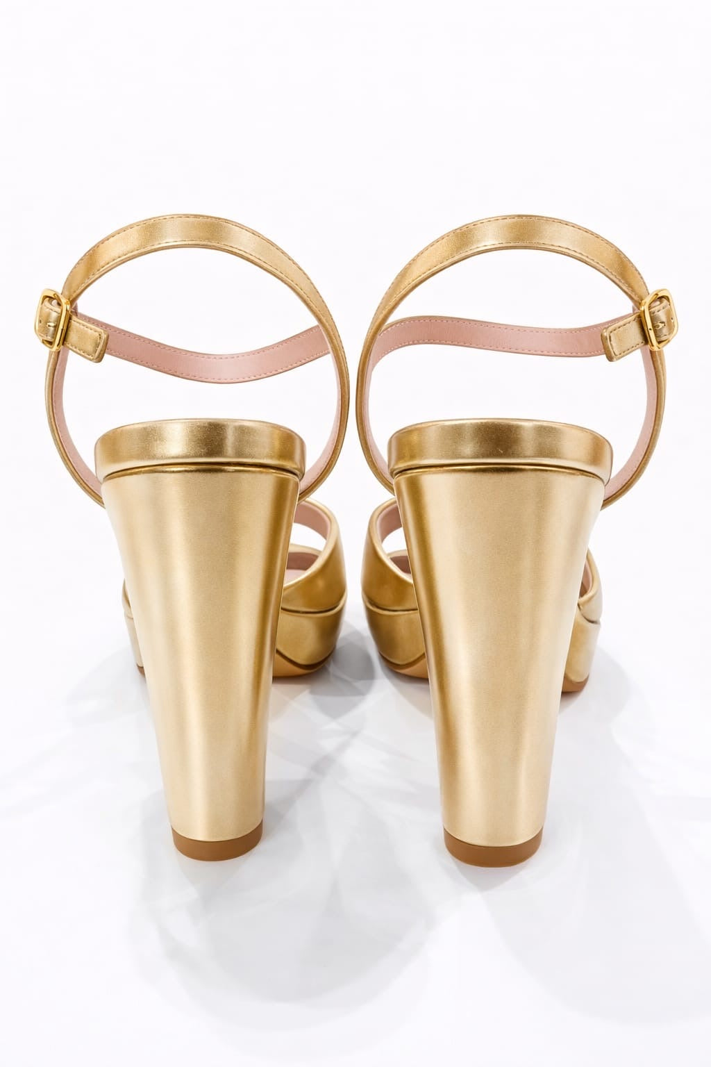 Sandalia Amalfi para mujer Dorado Light